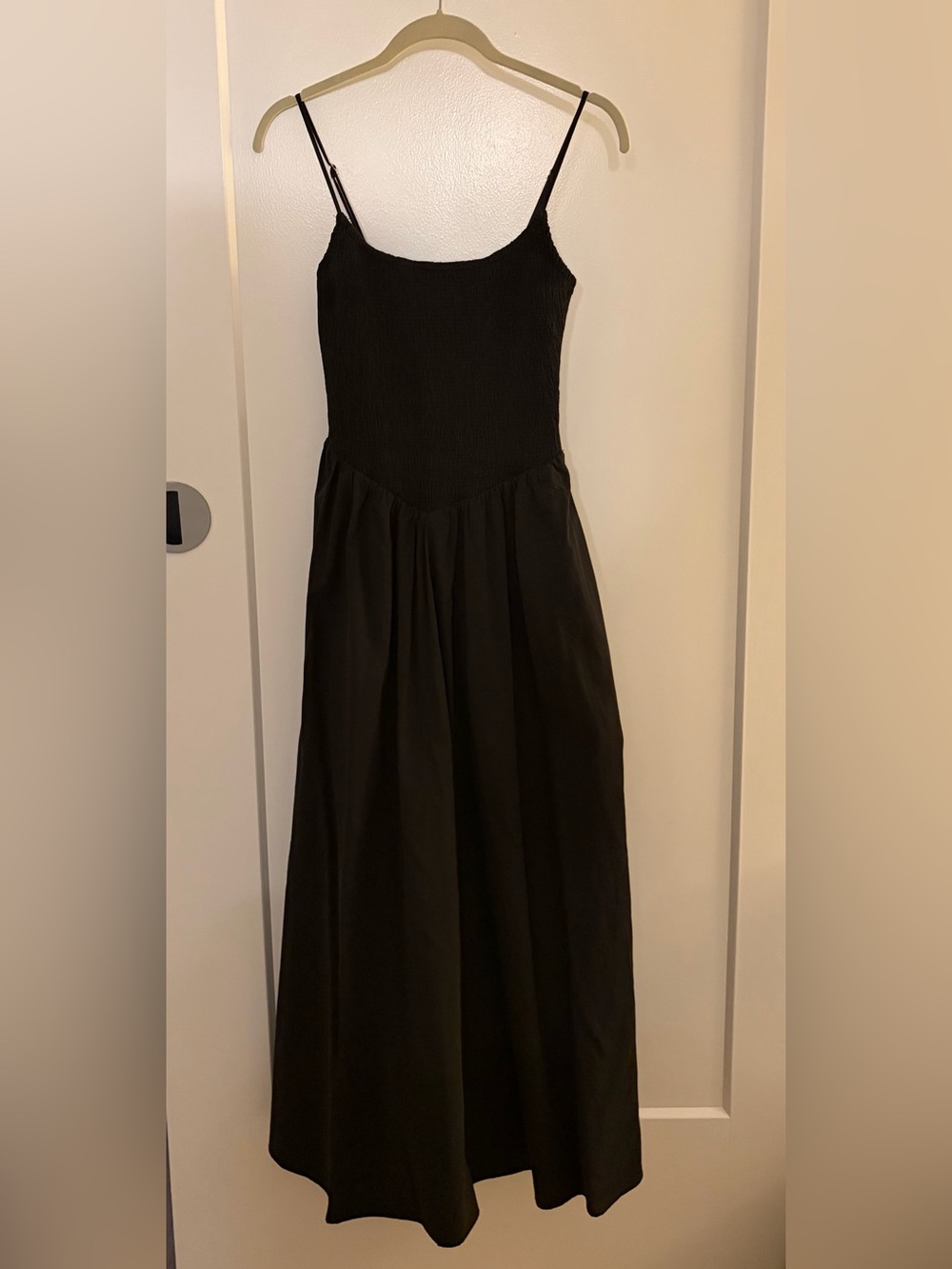 DISSH Black Spaghetti-Strap Maxi Dress